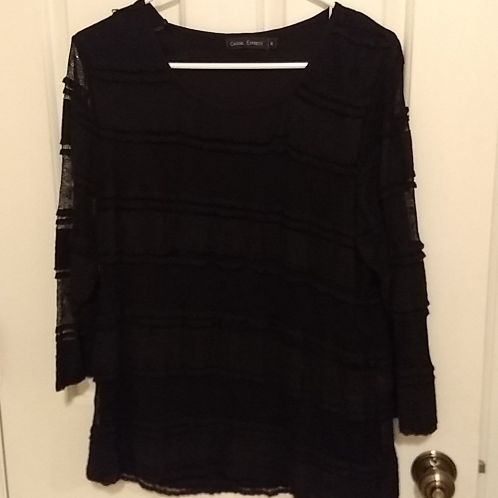 Lace overlay 3/4 sleeve top